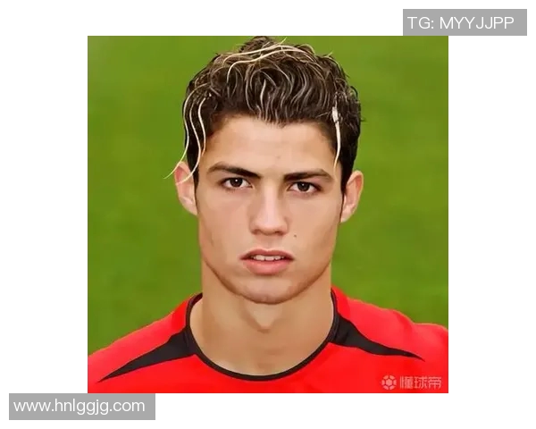 肖智足球：从青涩少年到职业巨星的奋斗与荣耀之路